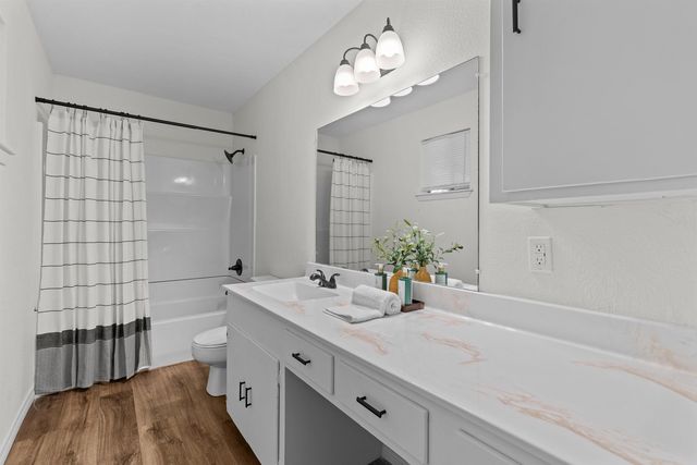 9766 FM 1662, Laneville, TX 75667