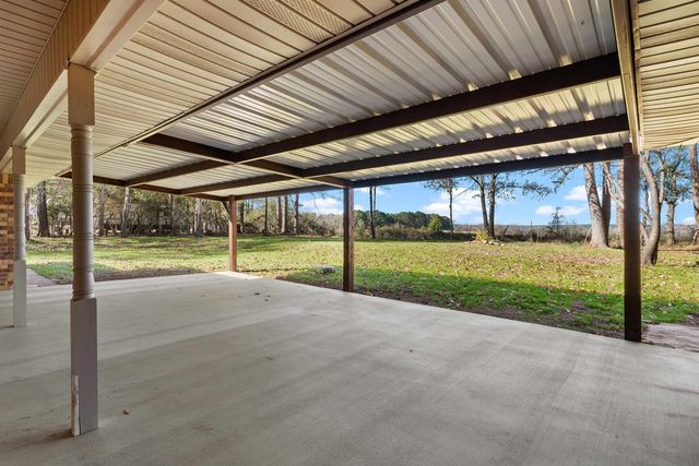 9766 FM 1662, Laneville, TX 75667