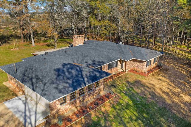 9766 FM 1662, Laneville, TX 75667