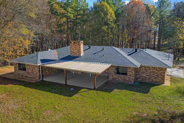 9766 FM 1662, Laneville, TX 75667