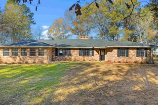 9766 FM 1662, Laneville, TX 75667