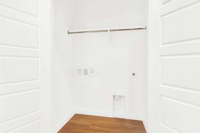 3676 Rickshaw Drive D, Dallas, TX 75229