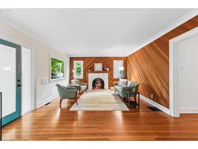 7315 N SEWARD Ave, Portland, OR 97217