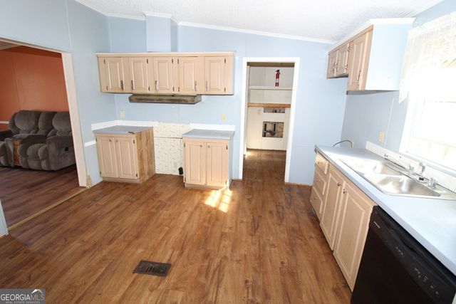 888 S Steel Bridge Road, Eatonton, GA 31024