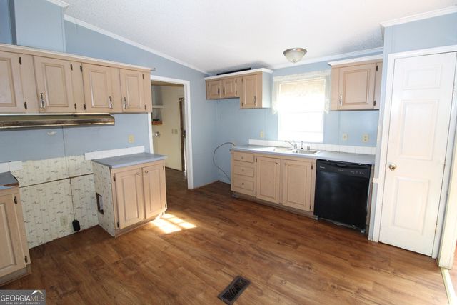 888 S Steel Bridge Road, Eatonton, GA 31024