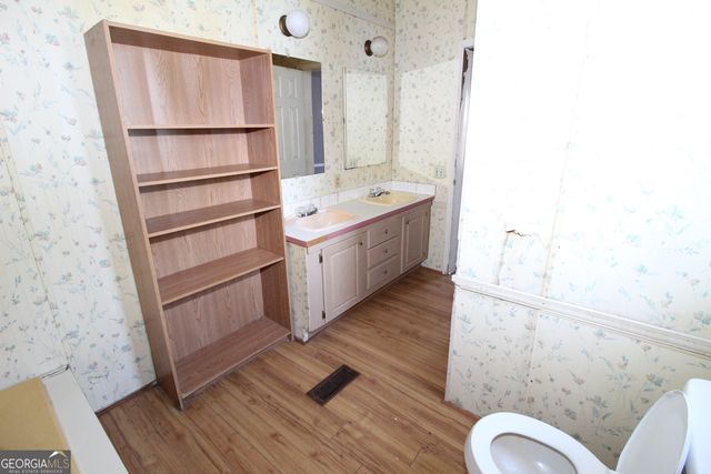 888 S Steel Bridge Road, Eatonton, GA 31024