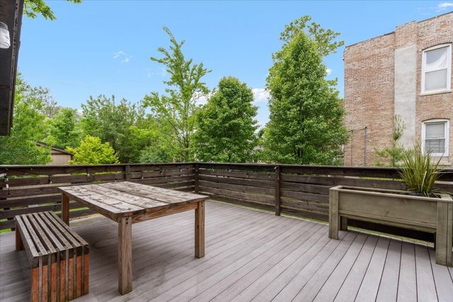 3221 W Fulton Boulevard, Chicago, IL 60624