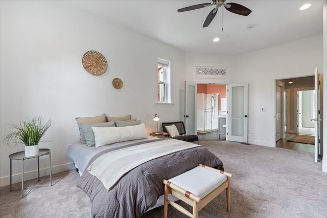 3221 W Fulton Boulevard, Chicago, IL 60624