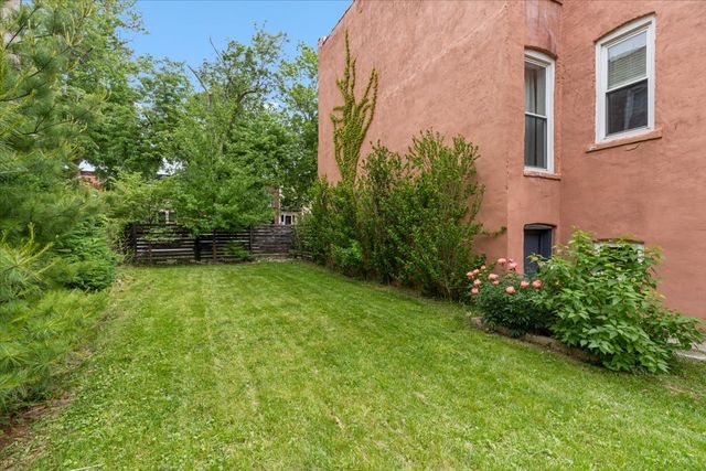 3221 W Fulton Boulevard, Chicago, IL 60624