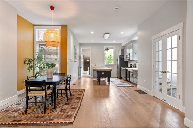 3221 W Fulton Boulevard, Chicago, IL 60624