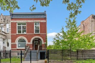 3221 W Fulton Boulevard, Chicago, IL 60624
