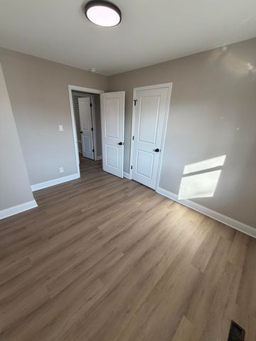 2933 W 38th Place, Hobart, IN 46342