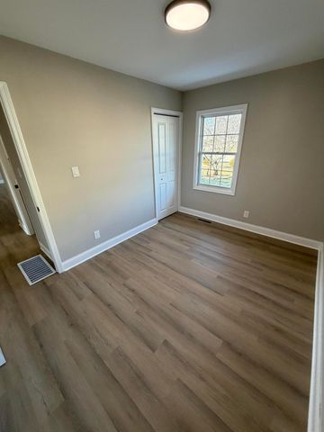 2933 W 38th Place, Hobart, IN 46342