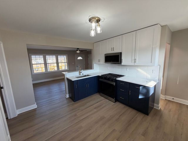 2933 W 38th Place, Hobart, IN 46342