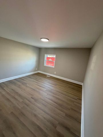 2933 W 38th Place, Hobart, IN 46342