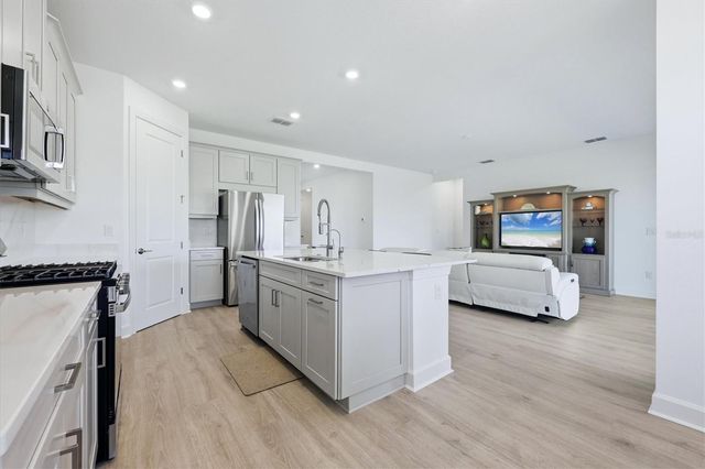 7740 BLUE MOON RUN, Sarasota, FL 34241