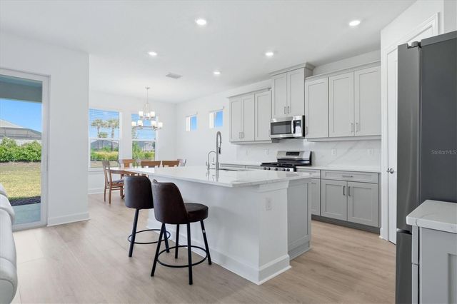 7740 BLUE MOON RUN, Sarasota, FL 34241