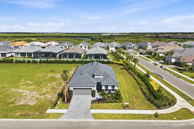 7740 BLUE MOON RUN, Sarasota, FL 34241