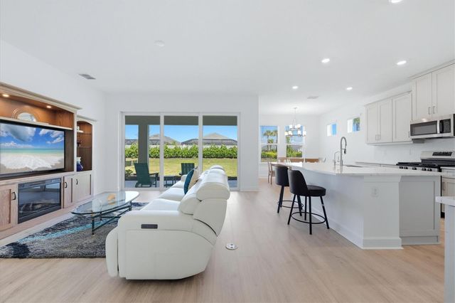 7740 BLUE MOON RUN, Sarasota, FL 34241