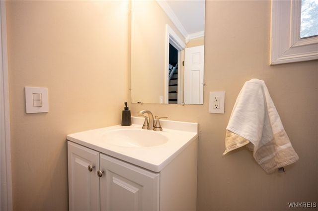 5491 Ellicott Road, Orchard Park, NY 14127