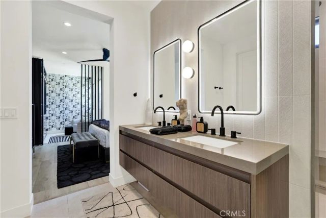 1035 W Spruce, San Diego, CA 92103