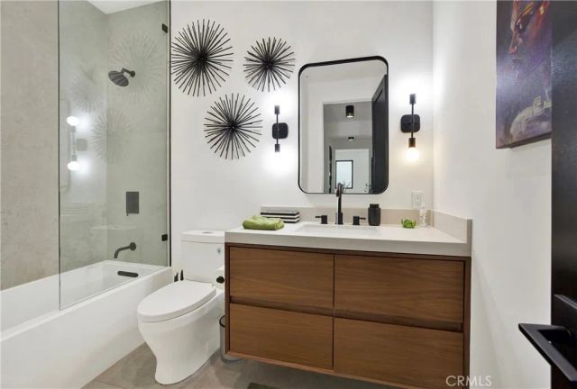 1035 W Spruce, San Diego, CA 92103