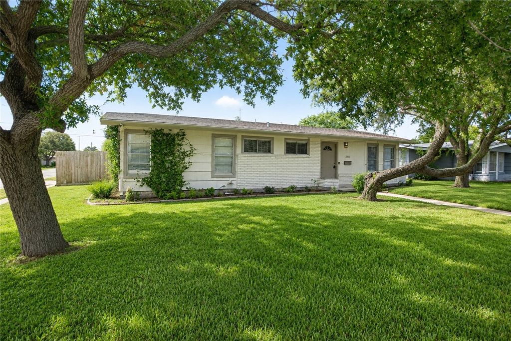 1001 Driftwood Pl, Corpus Christi, TX 78411