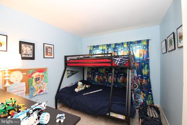 22 CAROLE RD, Newark, DE 19713