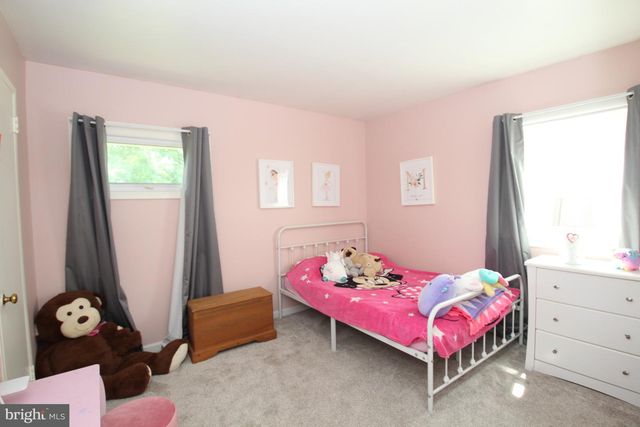 22 CAROLE RD, Newark, DE 19713