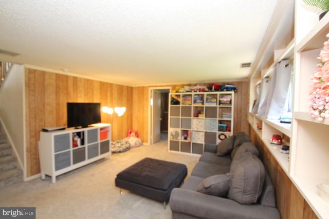 22 CAROLE RD, Newark, DE 19713