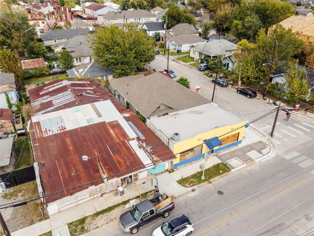 2303 Chestnut Street A, Houston, TX 77009