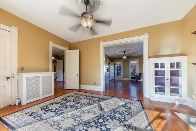 132 E 2nd St, Minneapolis, KS 67467