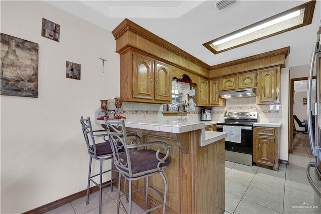 1607 W Main Street, Rio Grande City, TX 78582