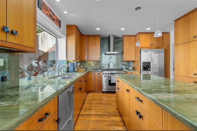 425 Via El Chico, Redondo Beach, CA 90277