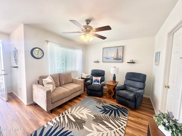 725 S EMERALD Drive, Apache Junction, AZ 85119