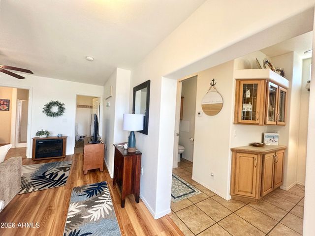 725 S EMERALD Drive, Apache Junction, AZ 85119