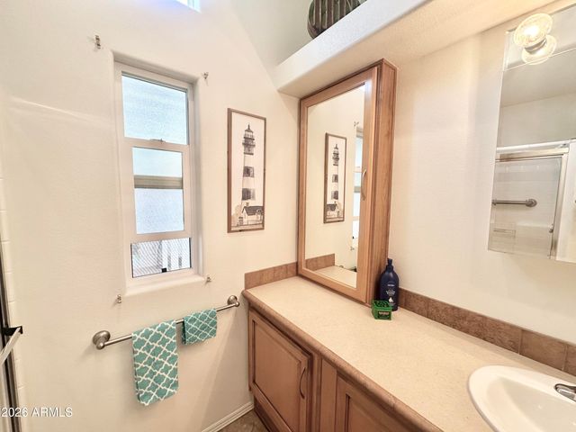 725 S EMERALD Drive, Apache Junction, AZ 85119