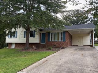 1112 Riverside Circle, Spring Lake, NC 28390
