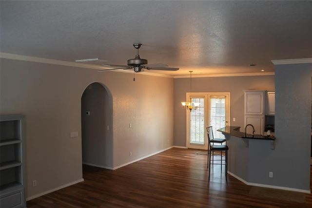 1812 NW 160th Place, Edmond, OK 73013