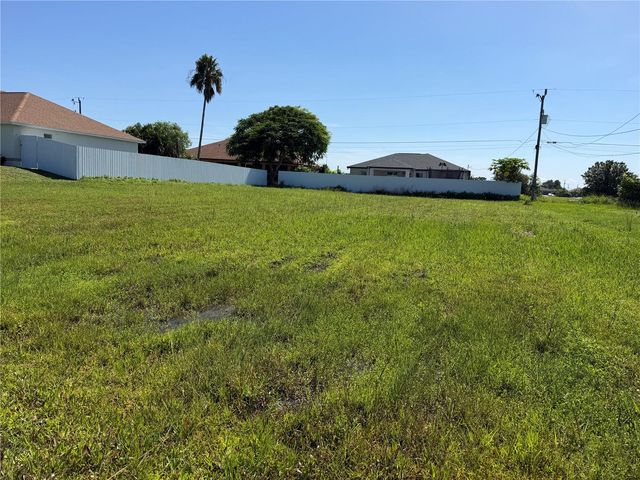 1121 NW 6TH AVENUE, Cape Coral, FL 33993
