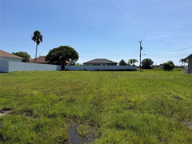 1121 NW 6TH AVENUE, Cape Coral, FL 33993