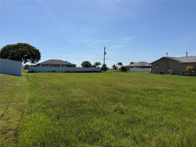 1121 NW 6TH AVENUE, Cape Coral, FL 33993