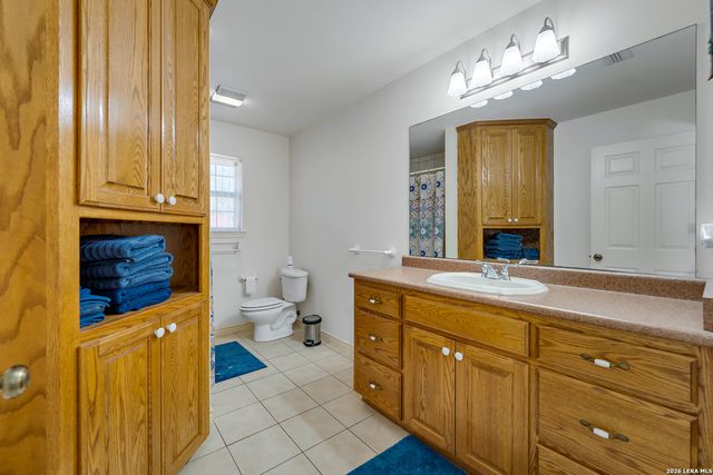 7869 County Road 203, Beeville, TX 78102