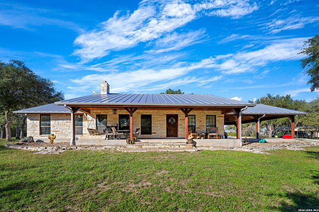 7869 County Road 203, Beeville, TX 78102