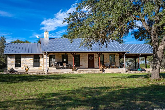 7869 County Road 203, Beeville, TX 78102