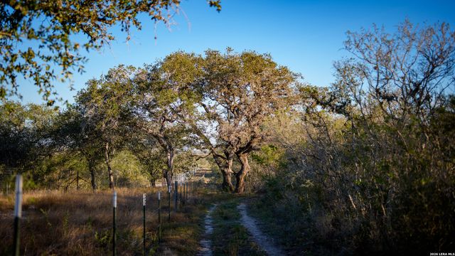 7869 County Road 203, Beeville, TX 78102