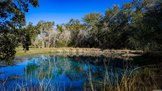 7869 County Road 203, Beeville, TX 78102