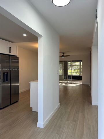 609 S State Road 7 1E, Margate, FL 33068