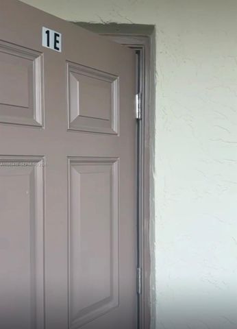 609 S State Road 7 1E, Margate, FL 33068