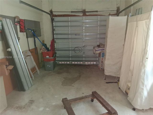 158 SW 5th St, Deerfield Beach, FL 33441